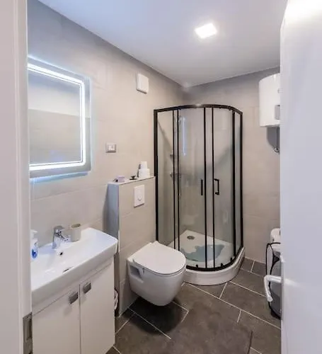 Bozena's * سبليت