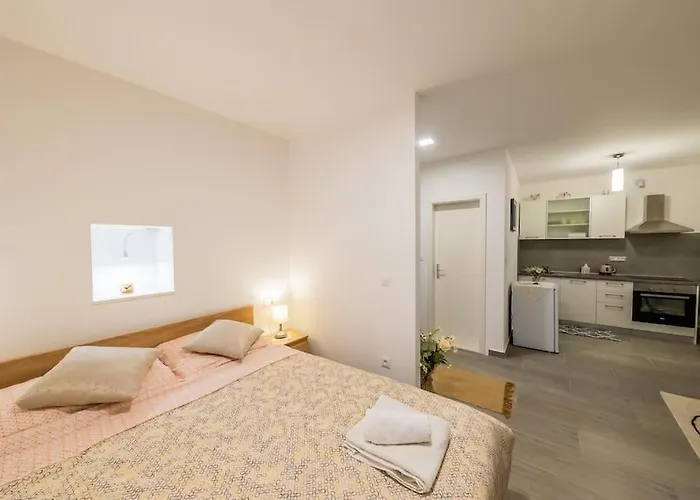 Bozena's * سبليت